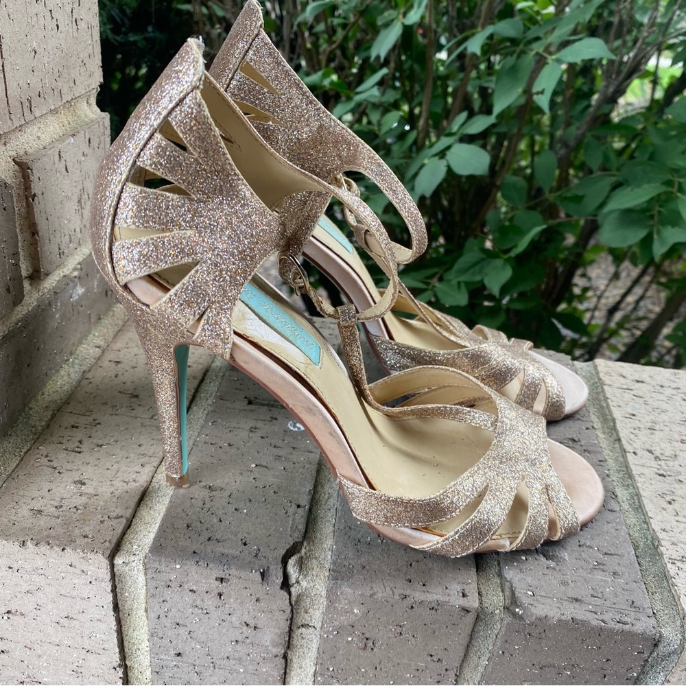 Betsey Johnson Tee Gold Glitter Strappy Heels